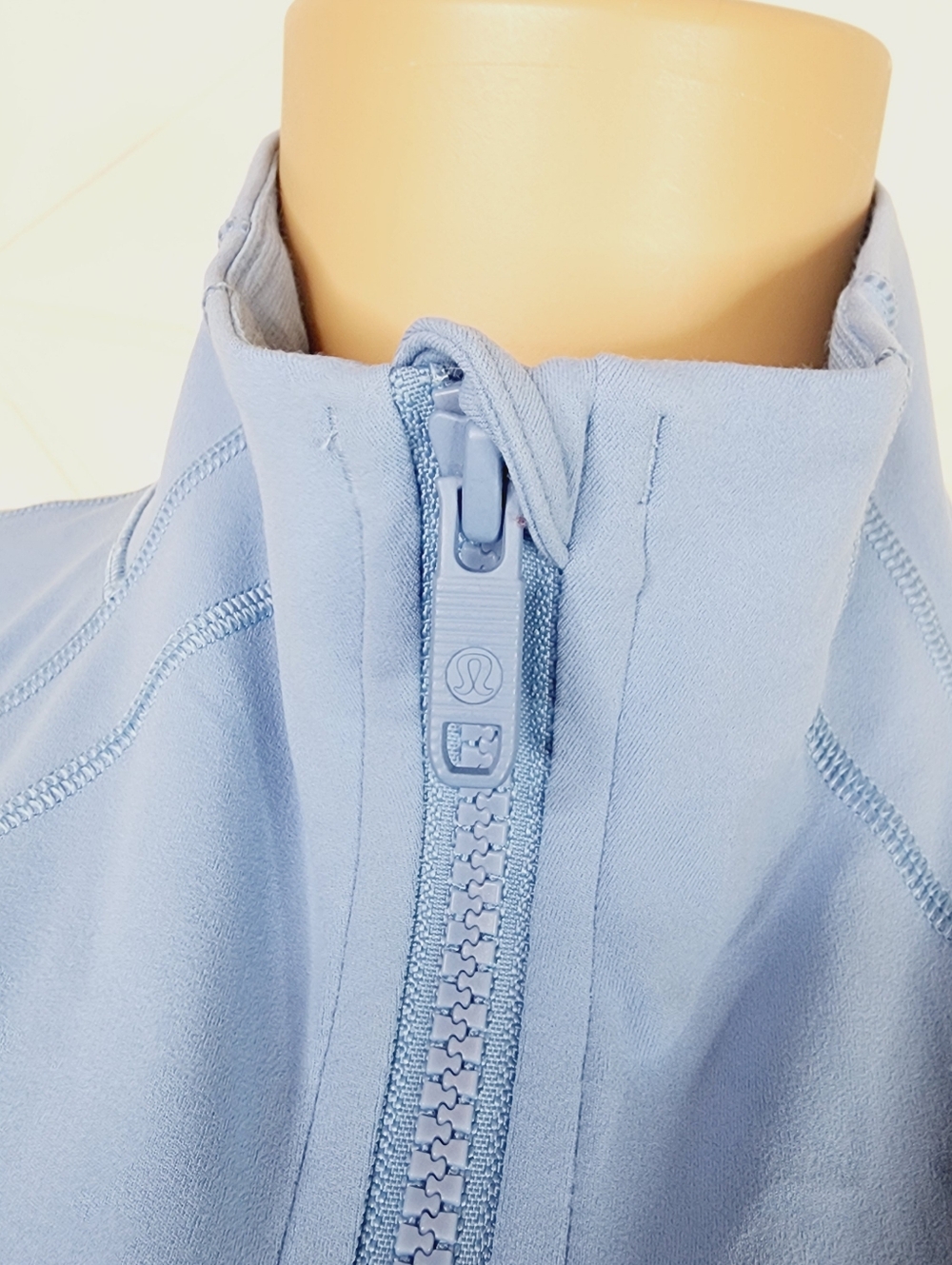 lululemon athletica Sky-Blue Full-Zip Utility Jacket - Picture 3 of 7